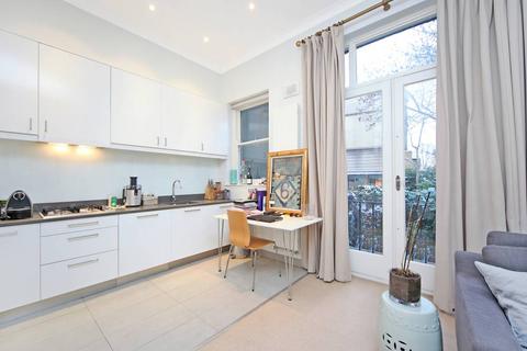 2 bedroom apartment to rent, London W11