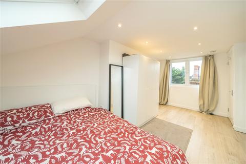 2 bedroom apartment for sale, London NW10