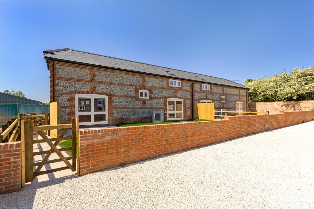 2 Egbury Barns