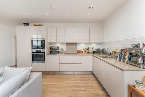 2 bedroom flat for sale, Nellie Cressall Way, London