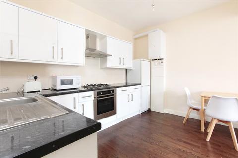 2 bedroom flat to rent, Balham Hill, London SW12