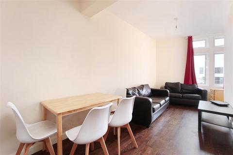 2 bedroom flat to rent, Balham Hill, London SW12