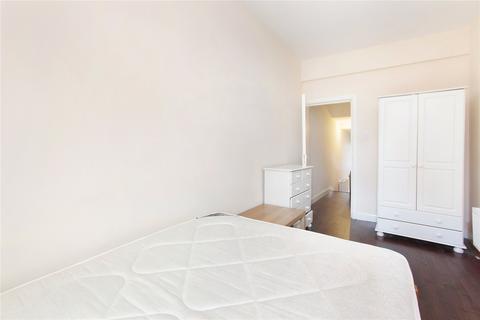 2 bedroom flat to rent, Balham Hill, London SW12