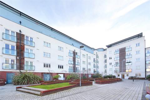 2 bedroom flat to rent, Stane Grove, London SW9