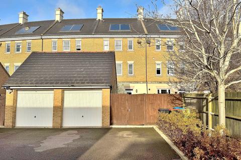 4 bedroom terraced house for sale, Rowditch Furlong, Milton Keynes MK14