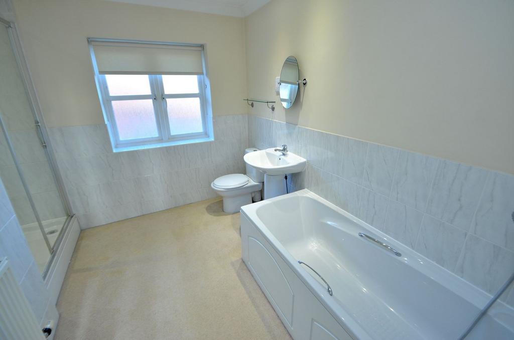 En suite Bathroom