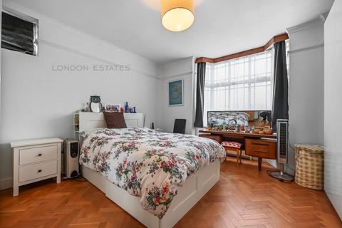 3 bedroom apartment to rent, Arthur Court, Queensway, Bayswater, W2