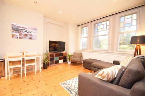 2 bedroom apartment for sale, The Avenue, St Margarets Village