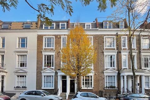 1 bedroom flat for sale, Kempsford Gardens, Earls Court SW5