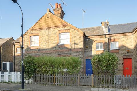 3 bedroom terraced house for sale, London W6