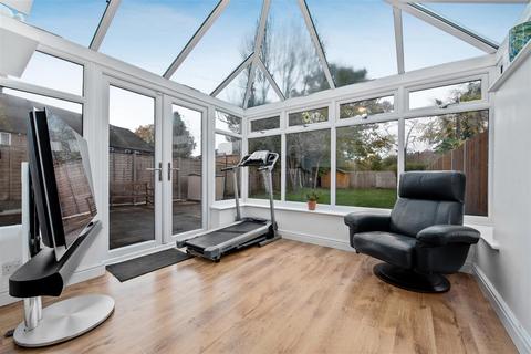 4 Kennel Close, Ascot, SL5 7NL