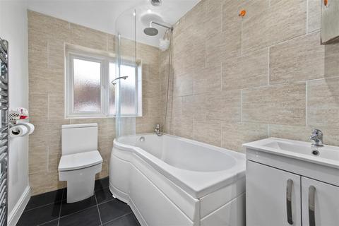 4 Kennel Close, Ascot, SL5 7NL