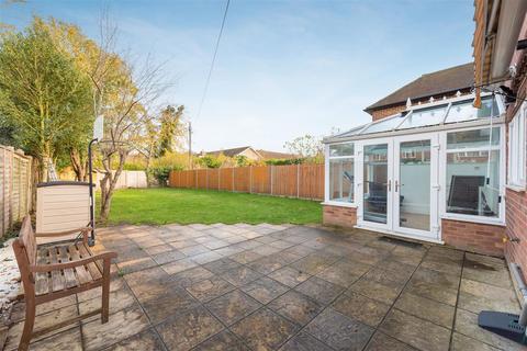4 Kennel Close, Ascot, SL5 7NL