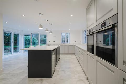 6 bedroom detached house for sale, Kennel Ride, Ascot