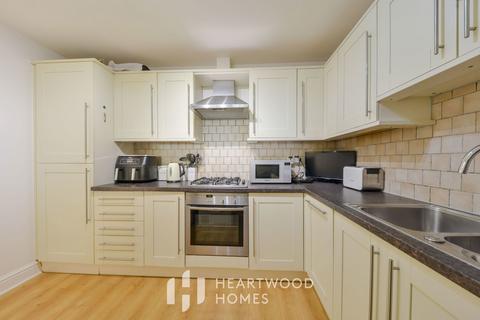 2 bedroom flat for sale, Beningfield Drive, London Colney, St. Albans, AL2 1FD