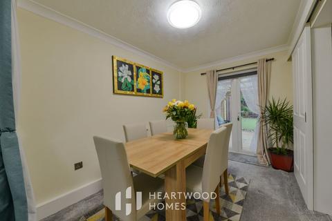 3 bedroom terraced house for sale, Elizabeth Court, St. Albans, AL4 9JD