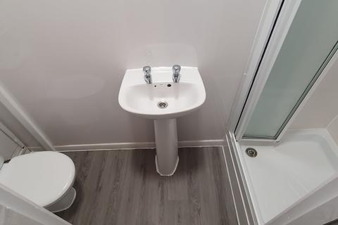undefined, 2 BED FLAT for Rent - Flat 4, 20 Mundy Place, Cathays, Cardiff. CF24 4BZ