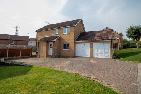 4 bedroom detached house to rent, Moorthorpe Way, Owlthorpe, S20