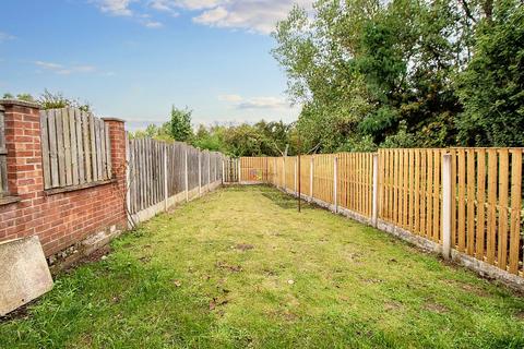 3 bedroom end of terrace house to rent, Willow Drive, Sheffield, S9