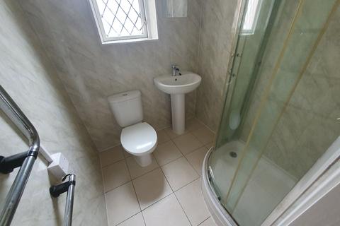 1 bedroom flat to rent, Flat 2, 19 North Luton Place