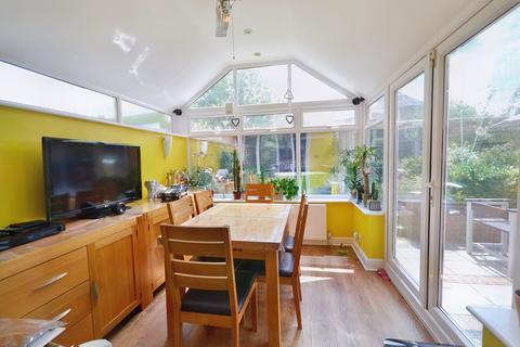49 Haggerston Road, Borehamwood, WD6 4BU