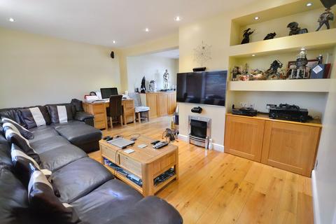49 Haggerston Road, Borehamwood, WD6 4BU