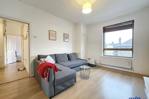 2 bedroom apartment for sale, King & Queen Street, London SE17