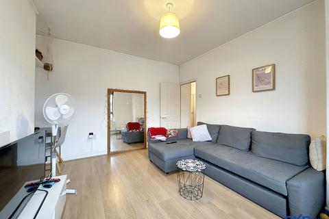 2 bedroom apartment for sale, King & Queen Street, London SE17