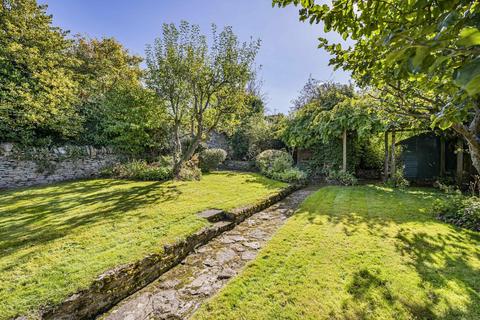 3 bedroom character property for sale, Charlton Road, Aynho, Banbury