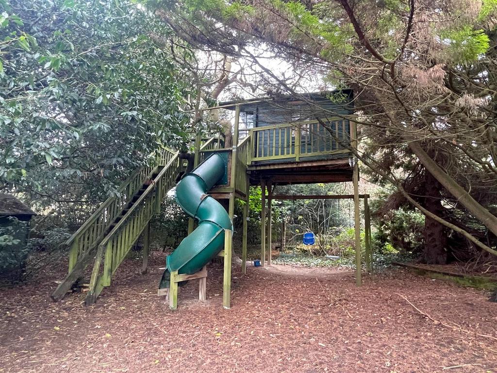 Play Area.jpg