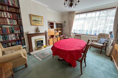 95 Farley Road, South Croydon, CR2 7NJ