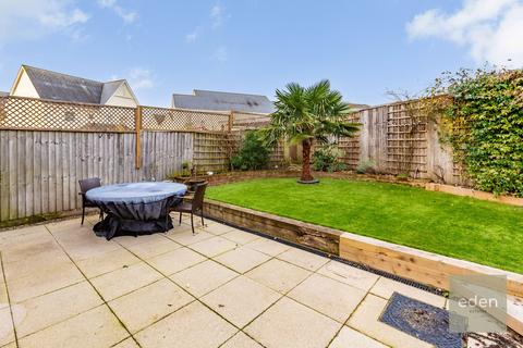 2 Elder Wood Close, Snodland, ME6 5FH