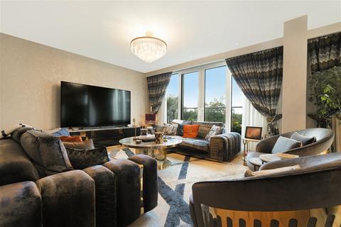 4 bedroom block of apartments for sale, Queenstown Road, SW11