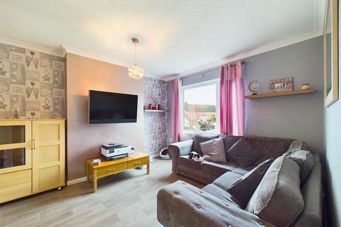 3 bedroom semi-detached house for sale, Admirals Walk, Hingham