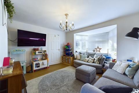 1b Coniston Road, Coulsdon, CR5 3BS