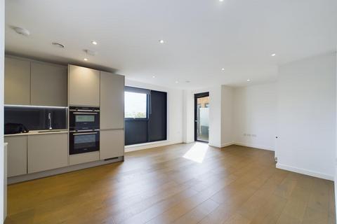 2 bedroom flat for sale, Leaden Hill, Coulsdon CR5