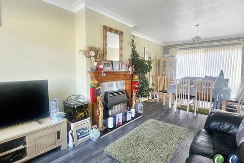 3 bedroom semi-detached house for sale, Eastwood Avenue, Burntwood, WS7 2DX