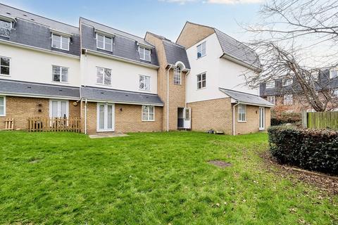 1 bedroom flat for sale, Sovereign Court, Gresham Close,  Brentwood, Essex