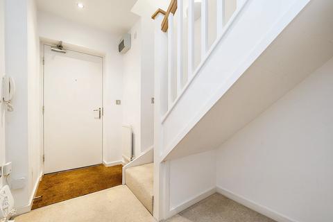 1 bedroom apartment for sale, Kidman Close, Romford, RM2