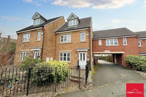 4 bedroom townhouse for sale, Mariners Way, Irlam, M44