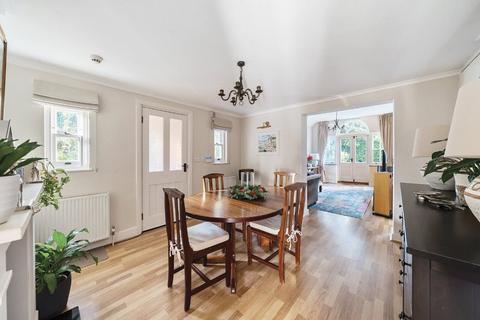 3 bedroom detached house for sale, Old Woking Road, West Byfleet, KT14