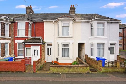 3 bedroom terraced house for sale, Tonge Road, Sittingbourne ME10