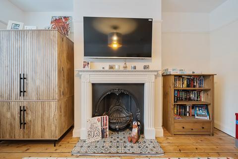 4 Raynes Road, Bristol, BS3 2DL