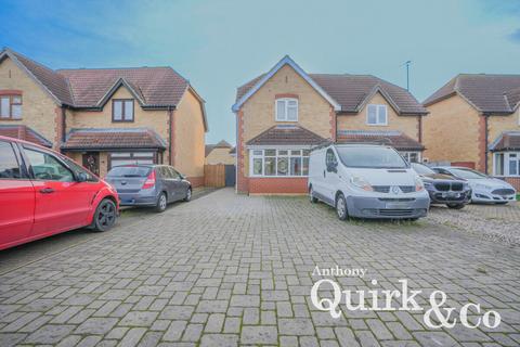 3 bedroom semi-detached house for sale, Steli Avenue, Canvey Island, SS8