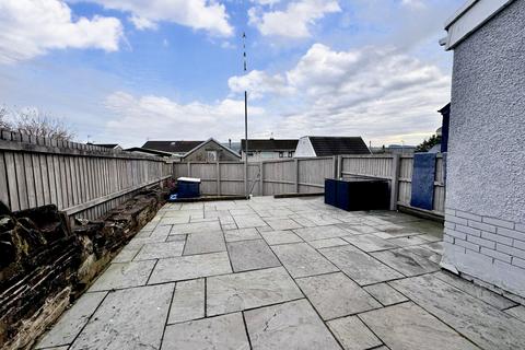 2 bedroom detached house for sale, Main Road, Pontypridd CF38