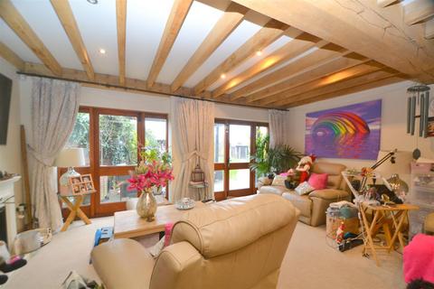 3 bedroom barn conversion for sale, Sherridge Road, Leigh Sinton, Malvern