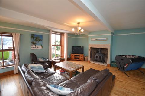 4 bedroom terraced house for sale, Kitson Hill Road, Mirfield, West Yorkshire, WF14