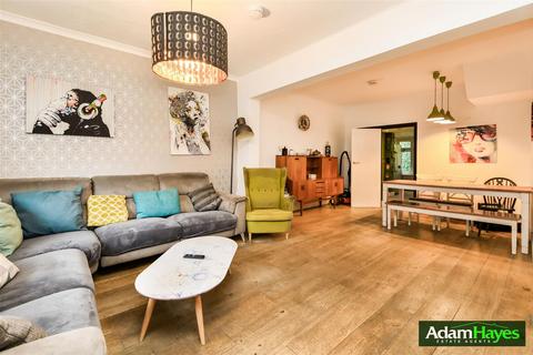 4 bedroom terraced house for sale, Summers Row, London N12