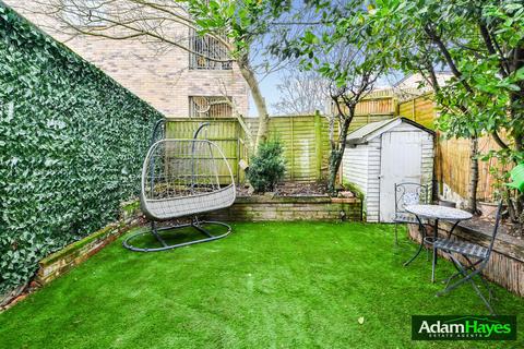 4 bedroom terraced house for sale, Summers Row, London N12