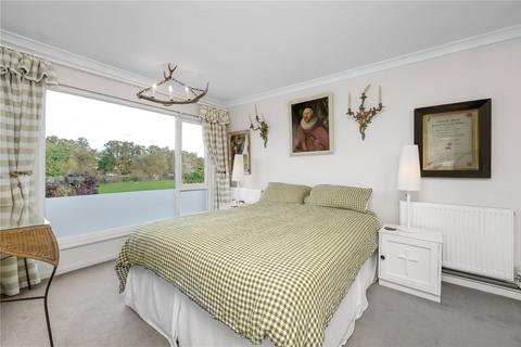 3 bedroom end of terrace house for sale, Buckingham Gardens, West Molesey, Surrey, KT8